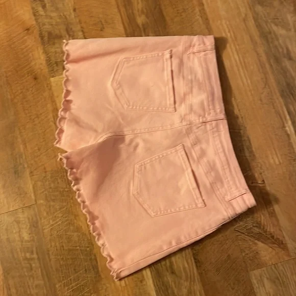 VERSONA Scalloped Hem Modern Rise Size 10